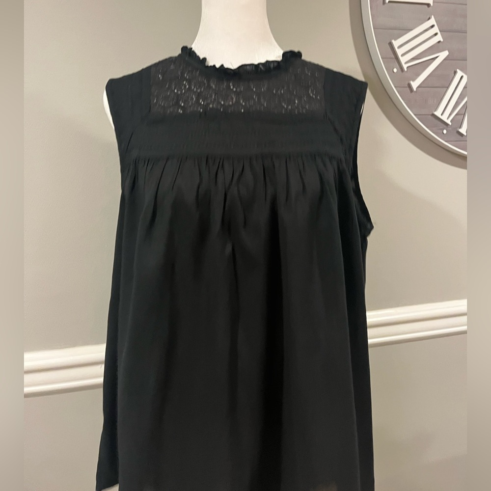 Women's Top - Old Navy Great condition! Size Large